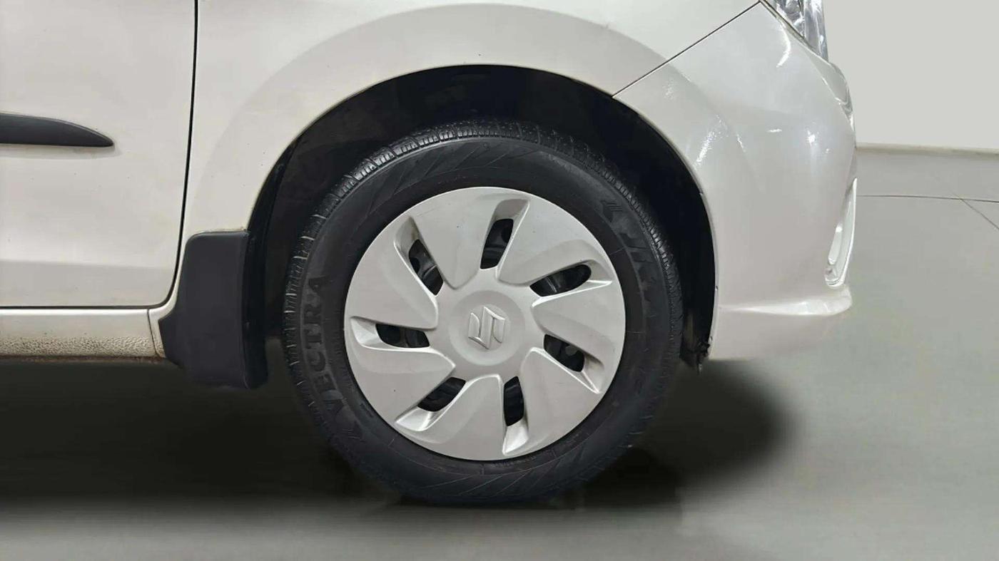 2018 Maruti Celerio VXI, Petrol, Manual, 23,750 km, Right Front Wheel