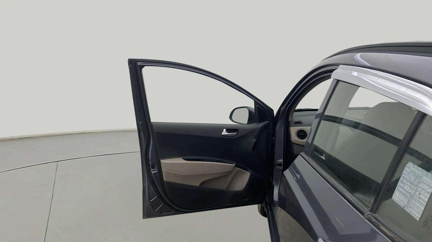 2018 Hyundai Grand i10 SPORTZ AT 1.2 KAPPA VTVT, Petrol, Automatic, 44,664 km, LHS Front Door