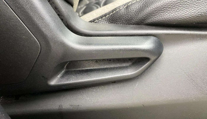 2023 Tata Tiago XT (O) PETROL, Petrol, Manual, 9,498 km, Driver Side Adjustment Panel
