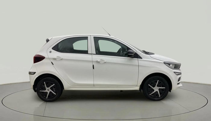 2023 Tata Tiago XT (O) PETROL, Petrol, Manual, 9,498 km, Right Side View