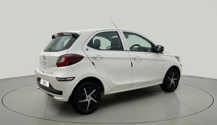 2023 Tata Tiago XT (O) PETROL, Petrol, Manual, 9,498 km, Right Back Diagonal