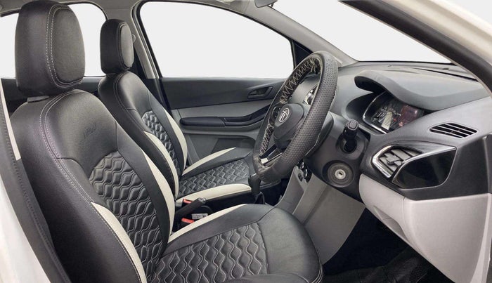 2023 Tata Tiago XT (O) PETROL, Petrol, Manual, 9,498 km, Right Side Front Door Cabin