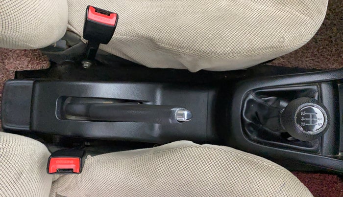 2017 Maruti Swift VXI, Petrol, Manual, 86,848 km, Gear Lever