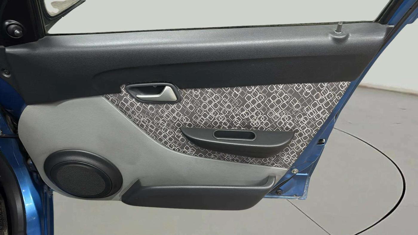 2016 Maruti Alto 800 VXI, Petrol, Manual, 34,766 km, Driver Side Door Panels Control