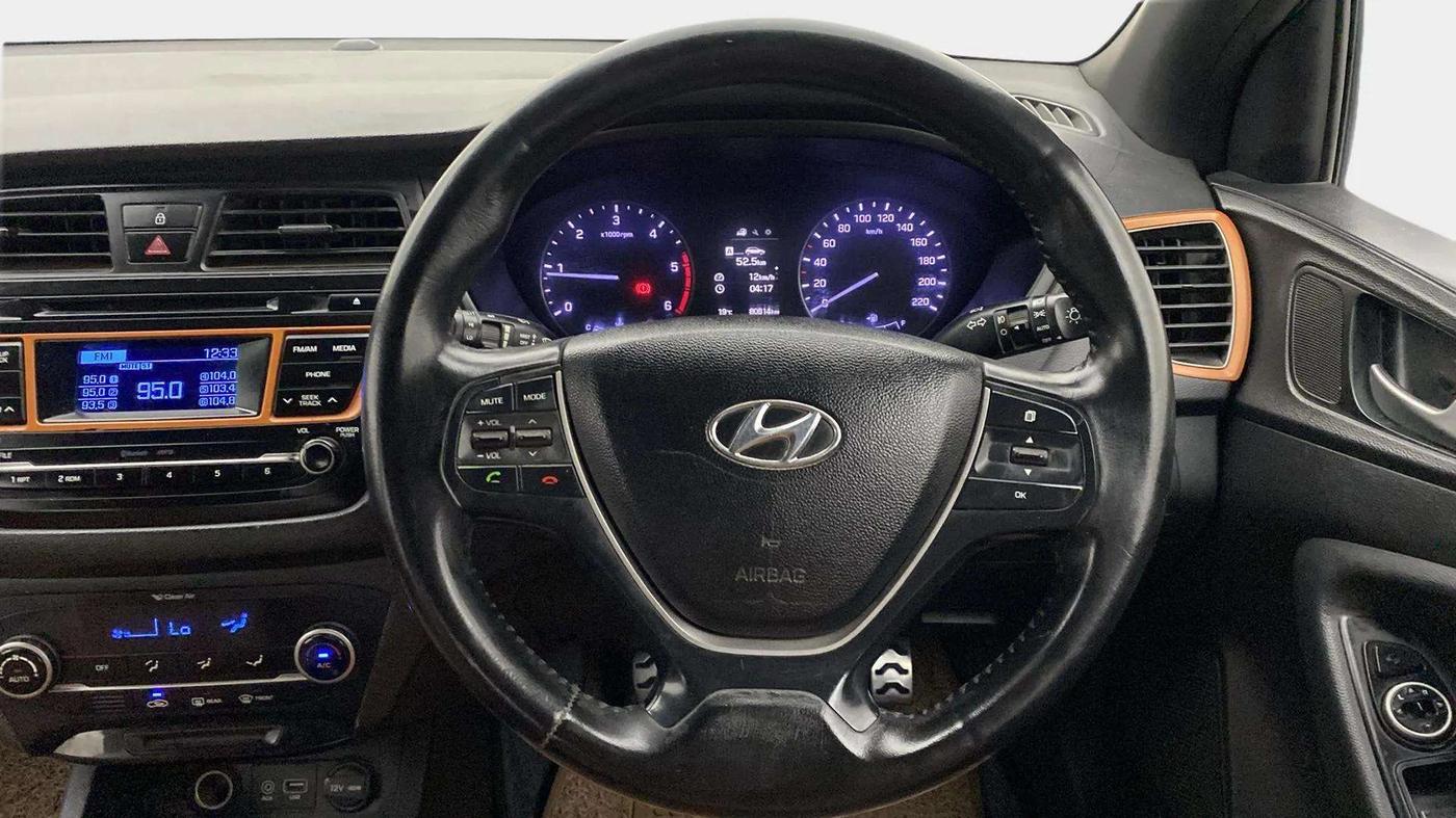 2015 Hyundai i20 Active 1.4 SX, Diesel, Manual, 80,948 km, Steering Wheel Close Up
