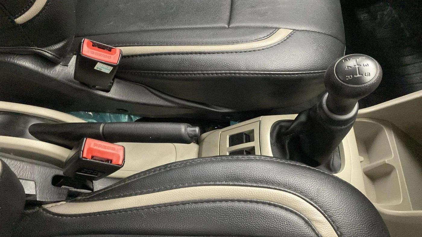 2022 Maruti Alto VXI, Petrol, Manual, 9,821 km, Gear Lever