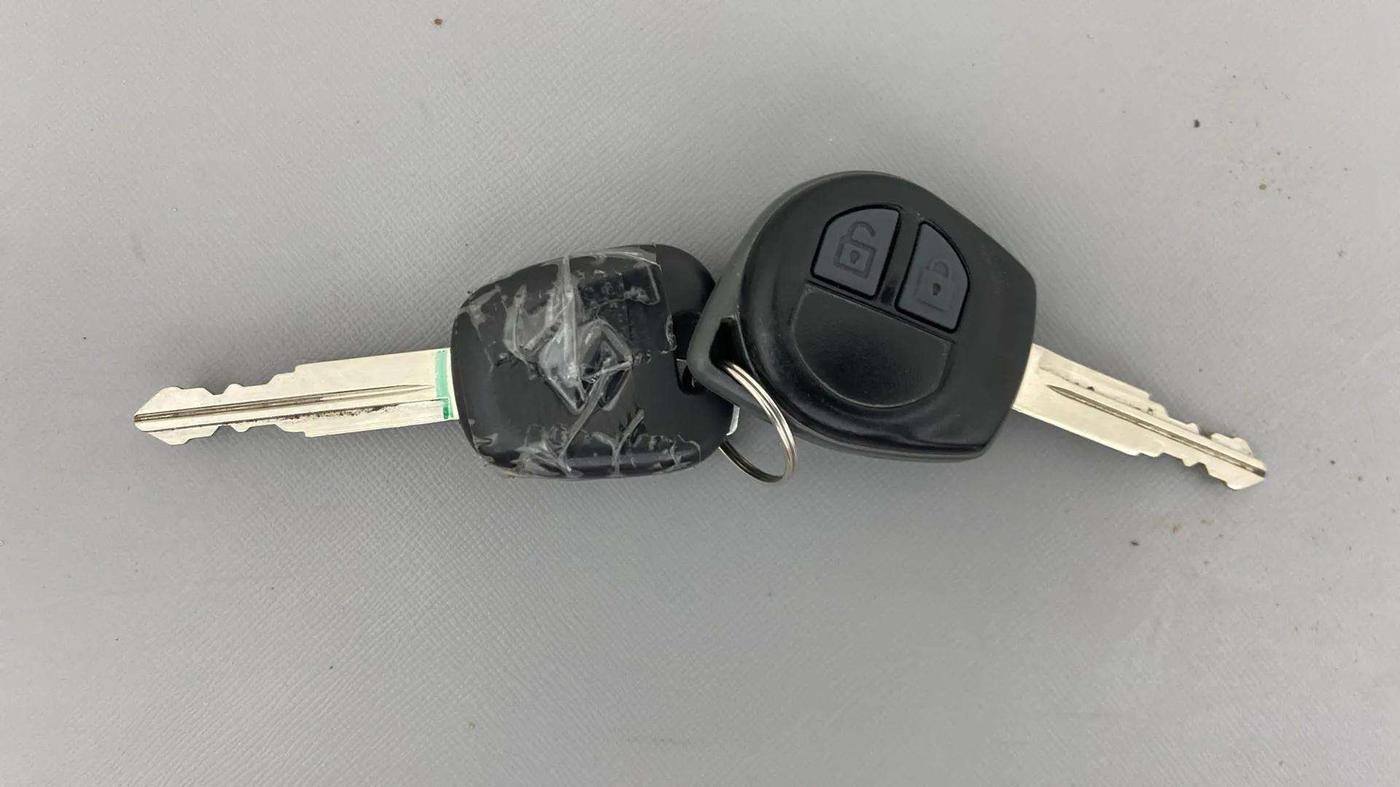 2022 Maruti Alto VXI, Petrol, Manual, 9,821 km, Key Close Up