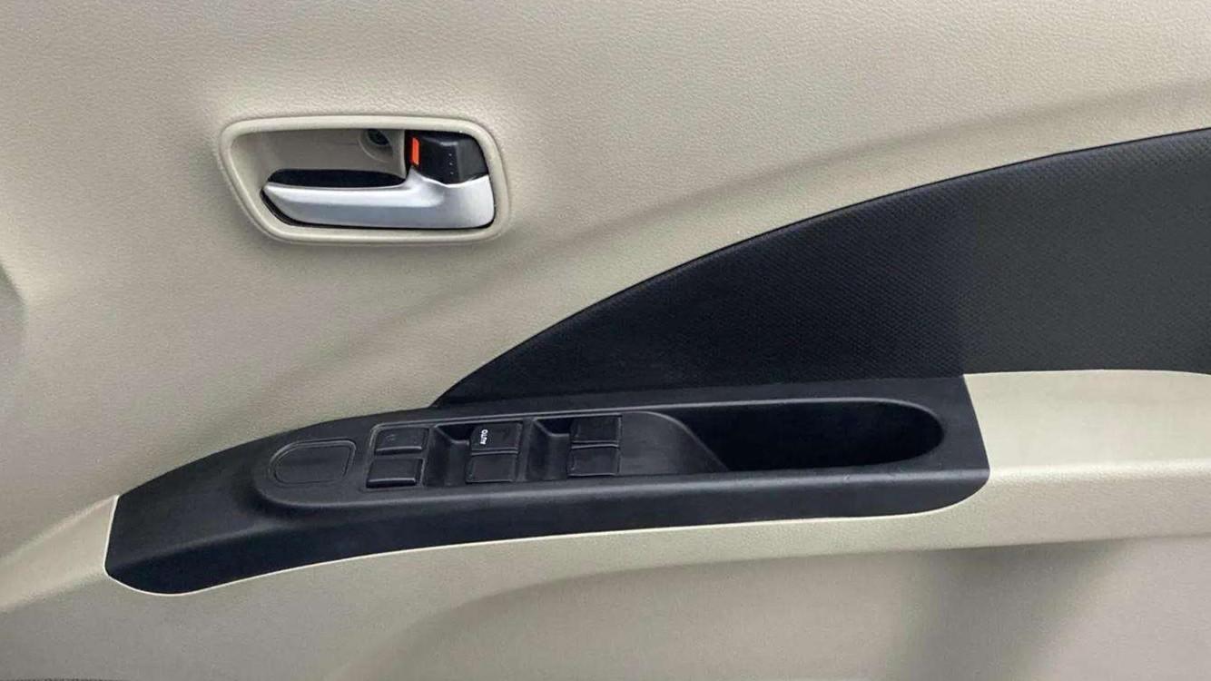 2017 Maruti Celerio VXI AMT, Petrol, Automatic, 60,667 km, Driver Side Door Panels Control