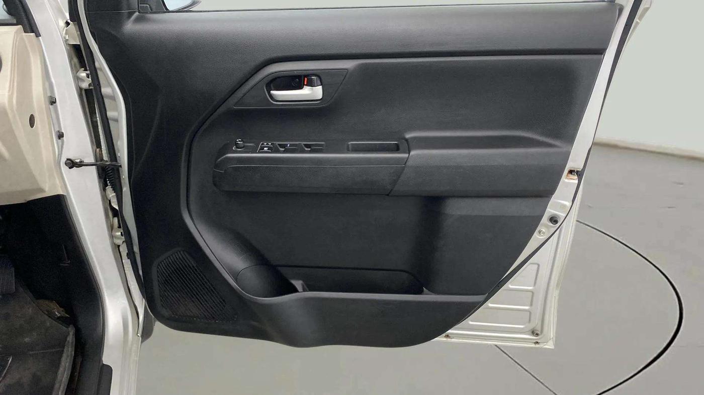 2022 Maruti New Wagon-R VXI 1.0, Petrol, Manual, 8,157 km, Driver Side Door Panels Control