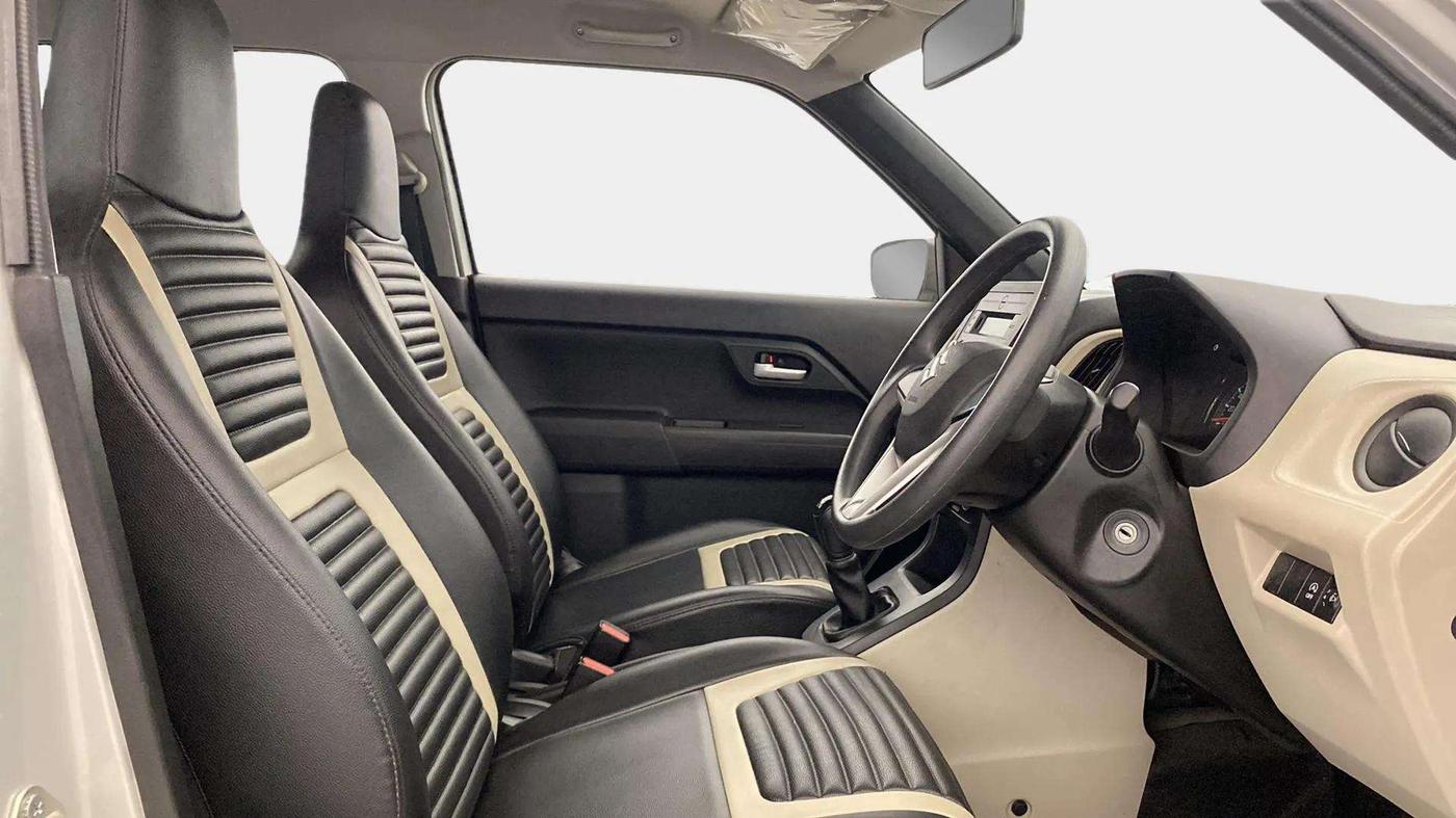 2022 Maruti New Wagon-R VXI 1.0, Petrol, Manual, 8,157 km, Right Side Front Door Cabin