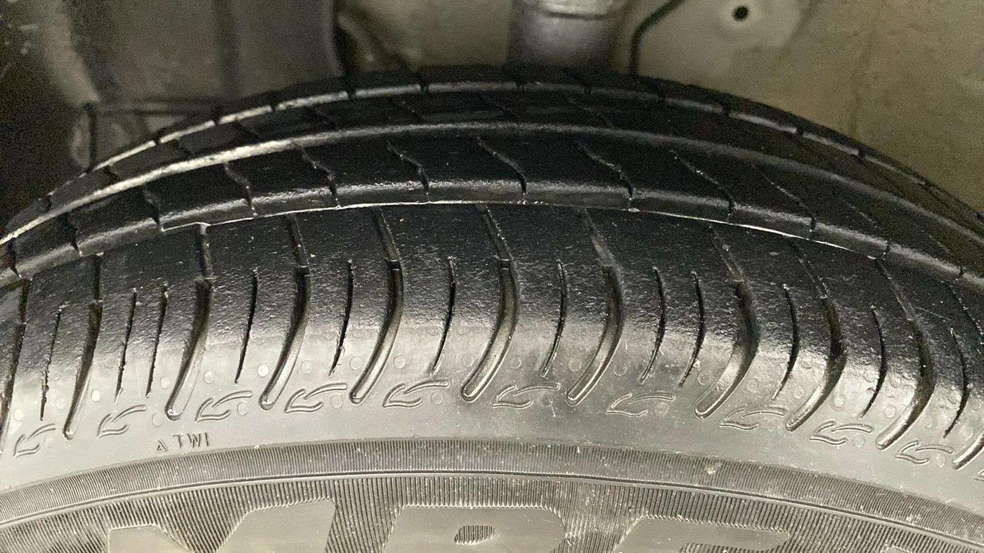 2022 Maruti New Wagon-R VXI 1.0, Petrol, Manual, 8,157 km, Left Front Tyre Tread