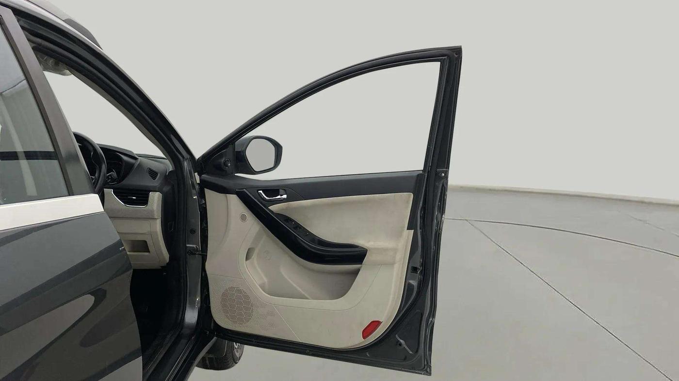 2021 Tata NEXON XZ PLUS PETROL SUNROOF, Petrol, Manual, 37,983 km, RHS Front Door
