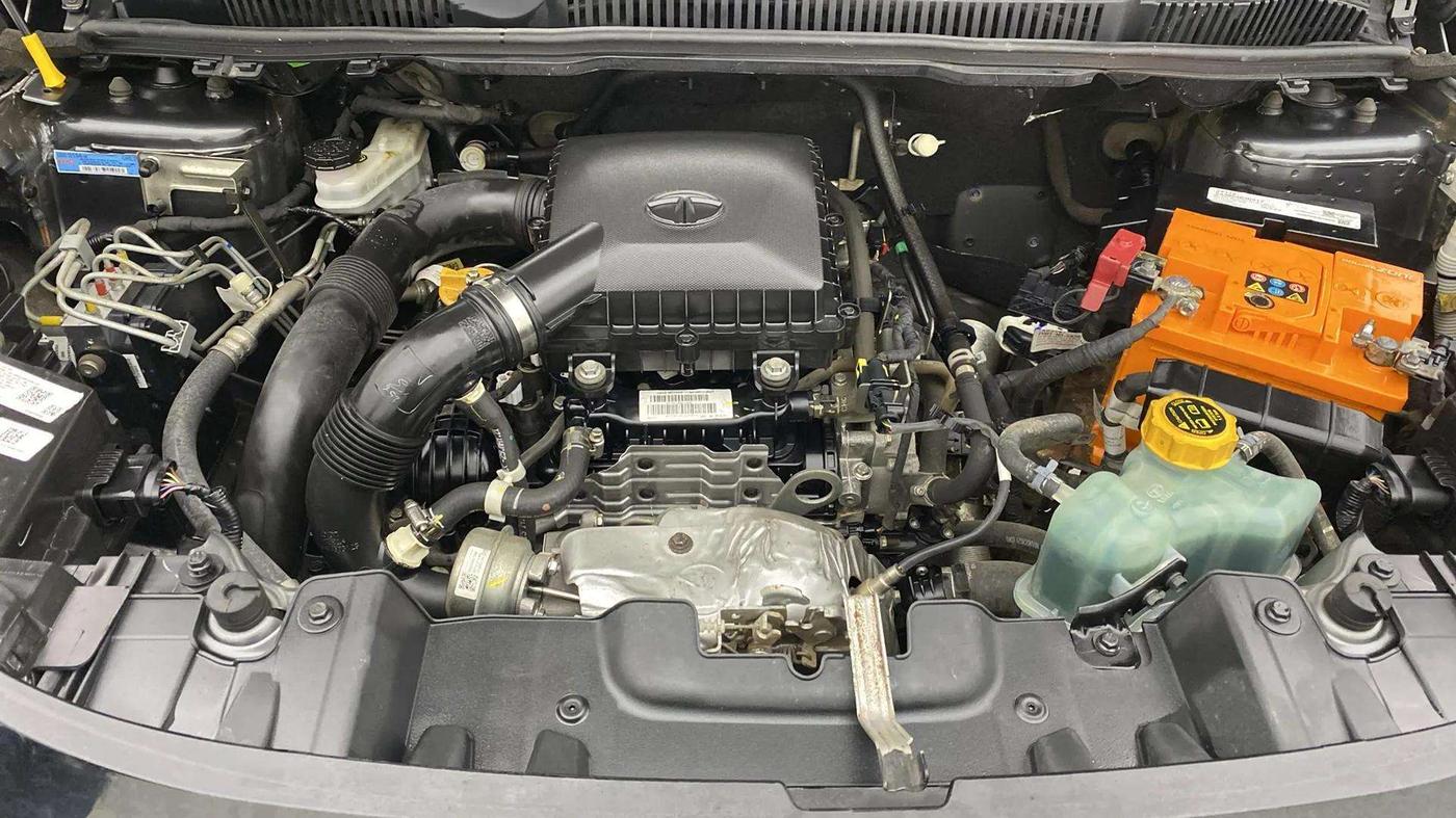 2021 Tata NEXON XZ PLUS PETROL SUNROOF, Petrol, Manual, 37,983 km, Engine View