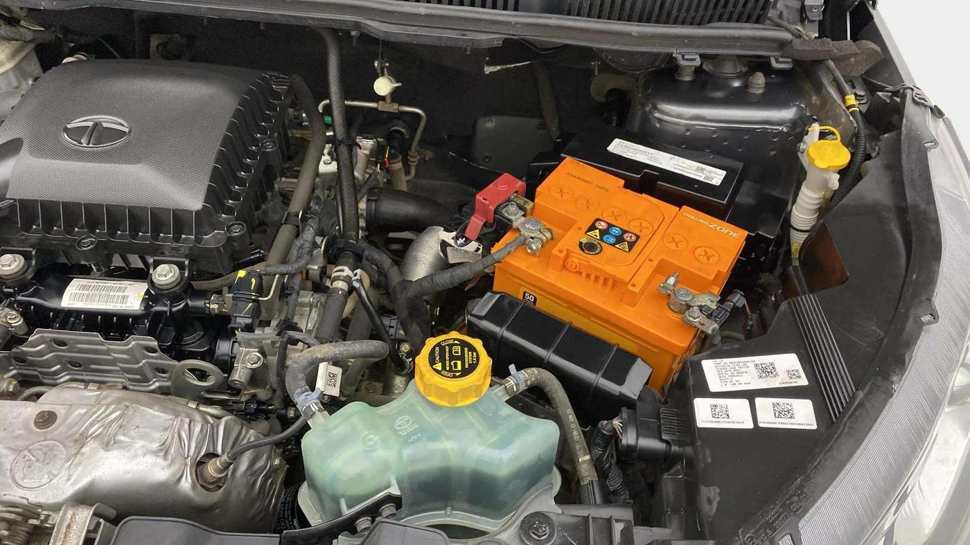 2021 Tata NEXON XZ PLUS PETROL SUNROOF, Petrol, Manual, 37,983 km, Engine View - Left