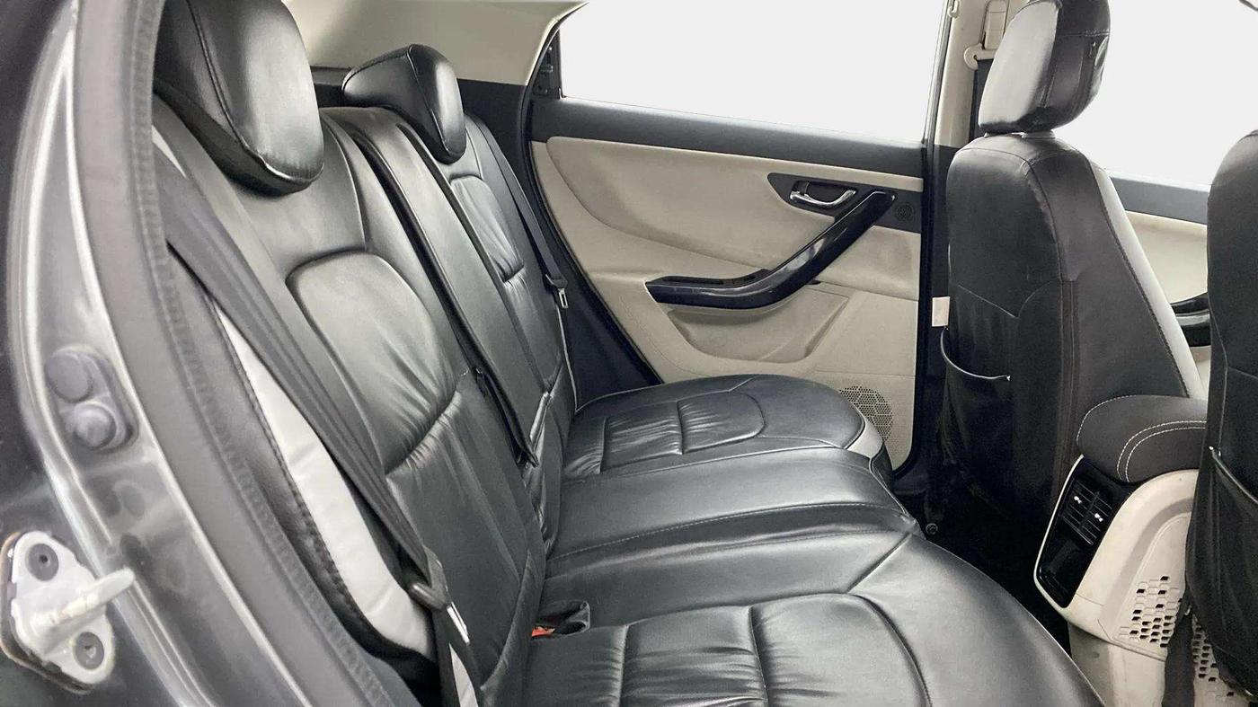 2021 Tata NEXON XZ PLUS PETROL SUNROOF, Petrol, Manual, 37,983 km, Right Side Rear Door Cabin