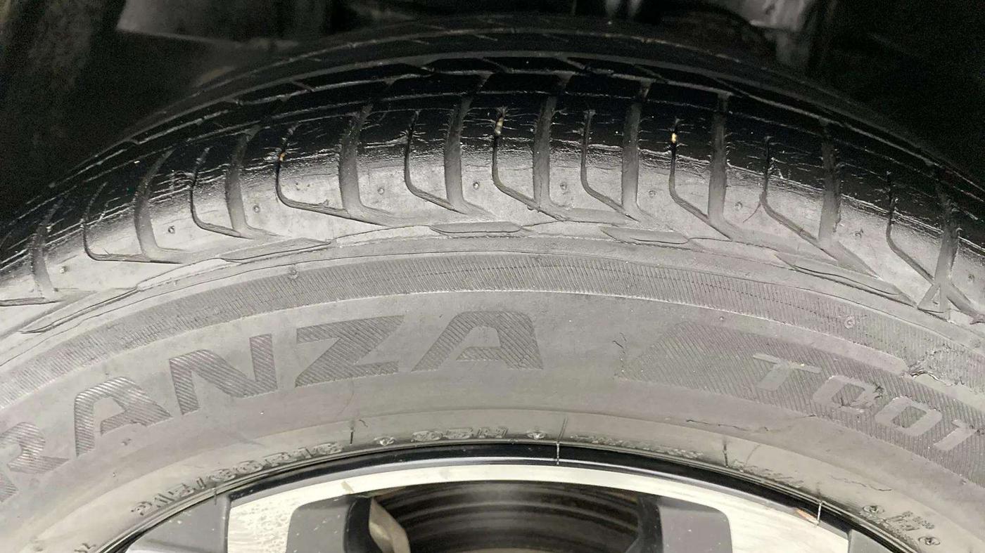 2021 Tata NEXON XZ PLUS PETROL SUNROOF, Petrol, Manual, 37,983 km, Left Front Tyre Tread