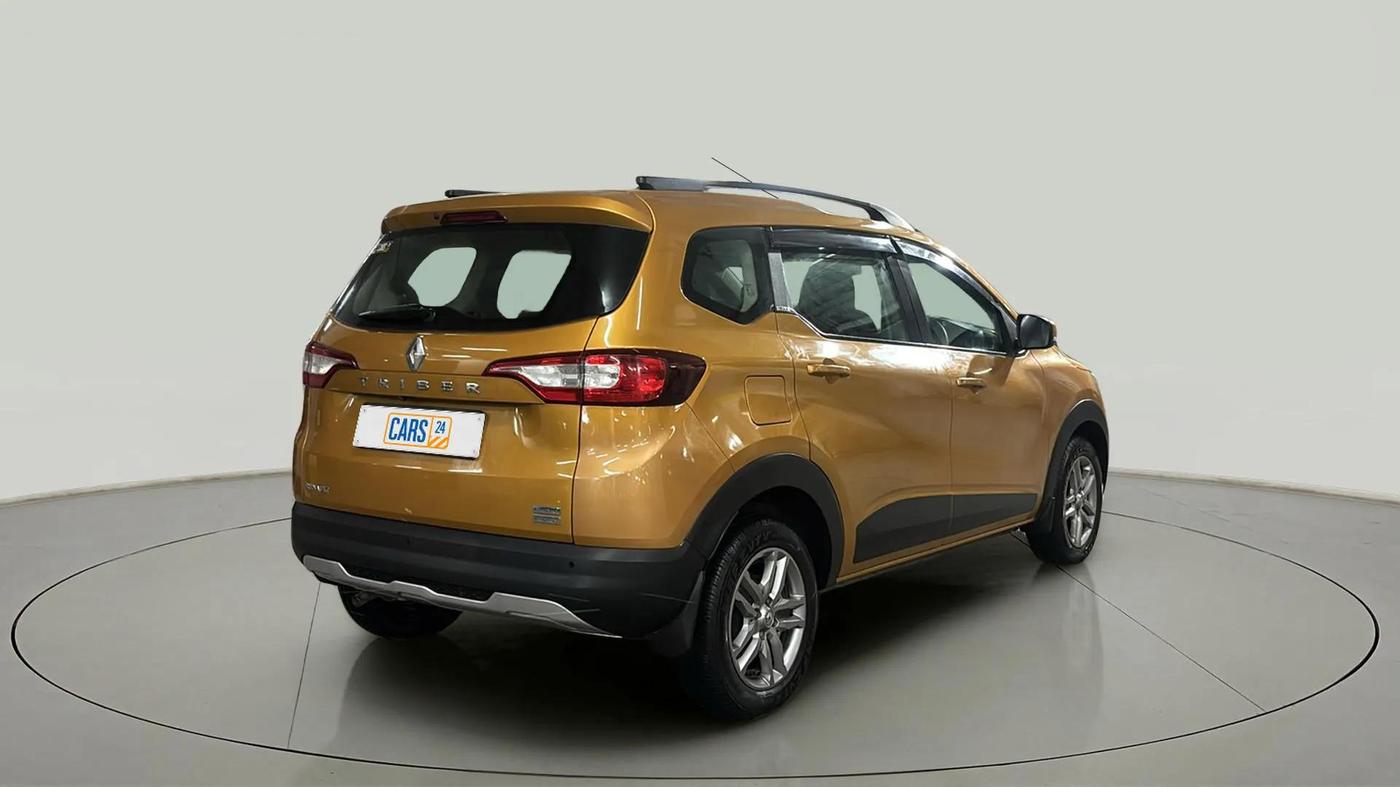 2021 Renault TRIBER RXZ AMT, Petrol, Automatic, 7,972 km, Right Back Diagonal