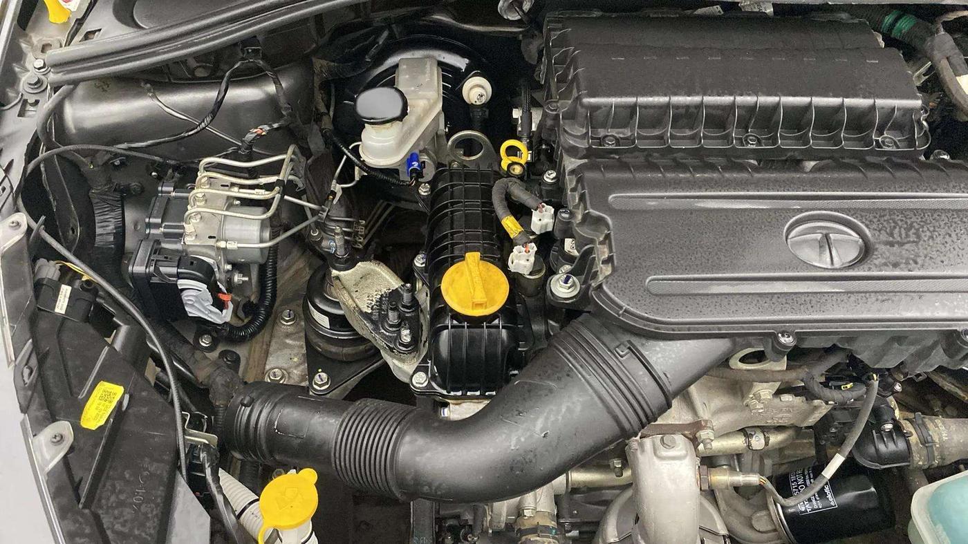 2022 Tata TIGOR XZ PLUS CNG, CNG, Manual, 54,105 km, Engine View - Right