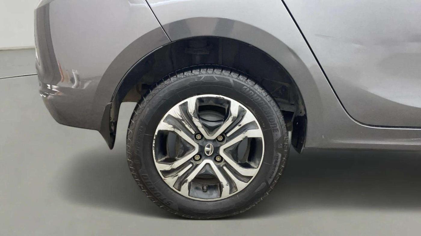 2022 Tata TIGOR XZ PLUS CNG, CNG, Manual, 54,105 km, Right Rear Wheel