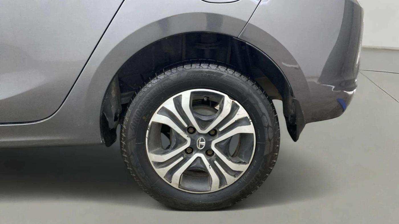 2022 Tata TIGOR XZ PLUS CNG, CNG, Manual, 54,105 km, Left Rear Wheel