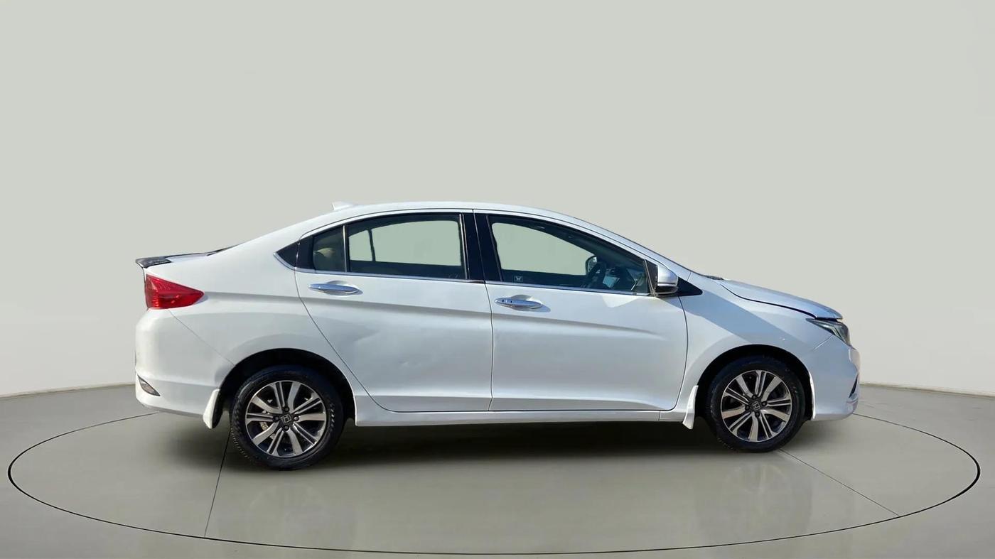 2018 Honda City 1.5L I-DTEC V, Diesel, Manual, 78,532 km, Right Side View