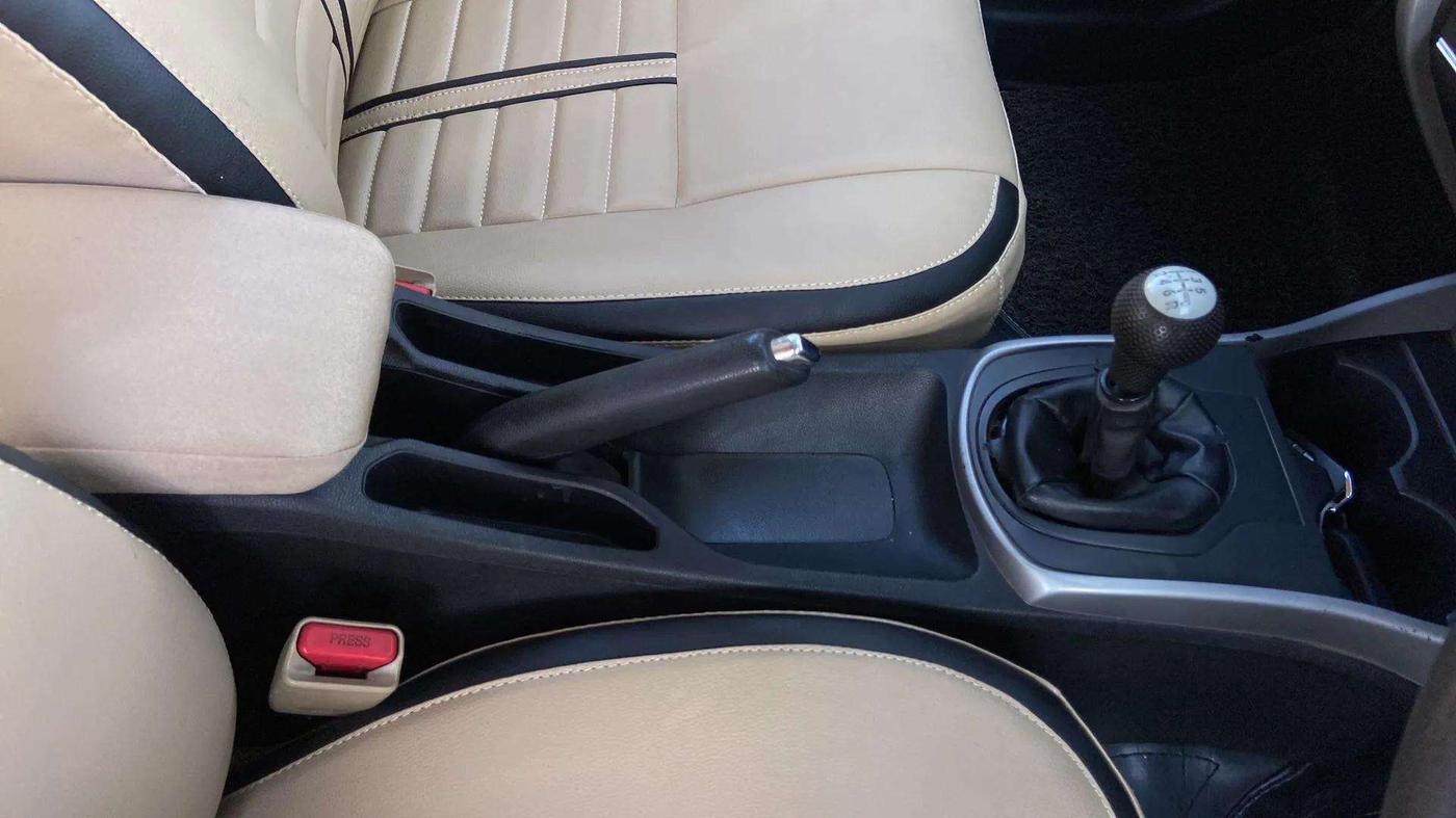 2018 Honda City 1.5L I-DTEC V, Diesel, Manual, 78,532 km, Gear Lever