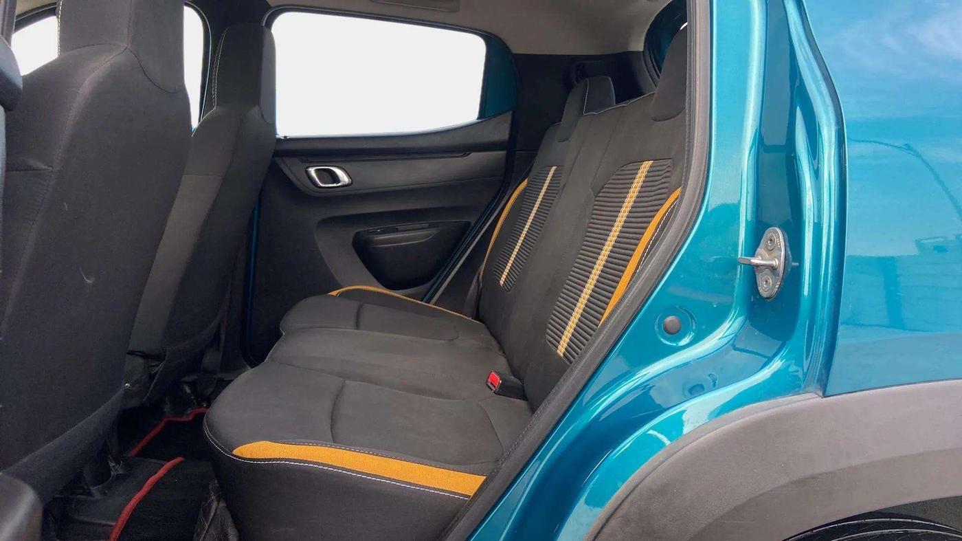 2022 Renault Kwid CLIMBER MT 1.0, Petrol, Manual, 29,055 km, Right Side Rear Door Cabin