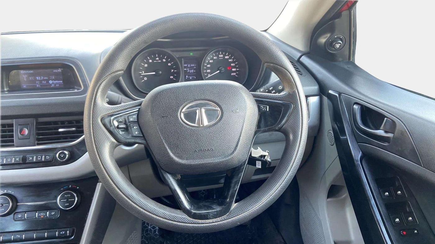2018 Tata NEXON XT DIESEL, Diesel, Manual, 63,329 km, Steering Wheel Close Up