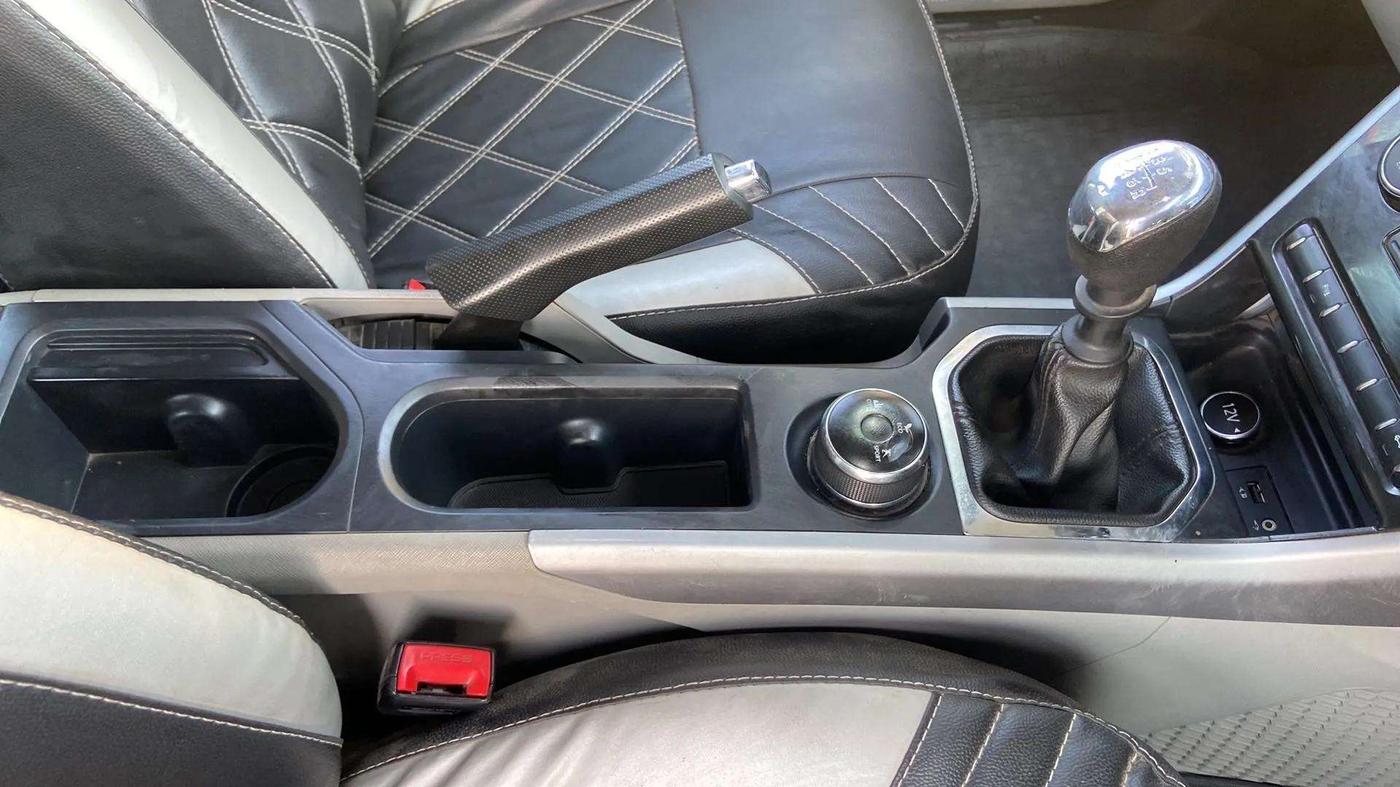 2018 Tata NEXON XT DIESEL, Diesel, Manual, 63,329 km, Gear Lever