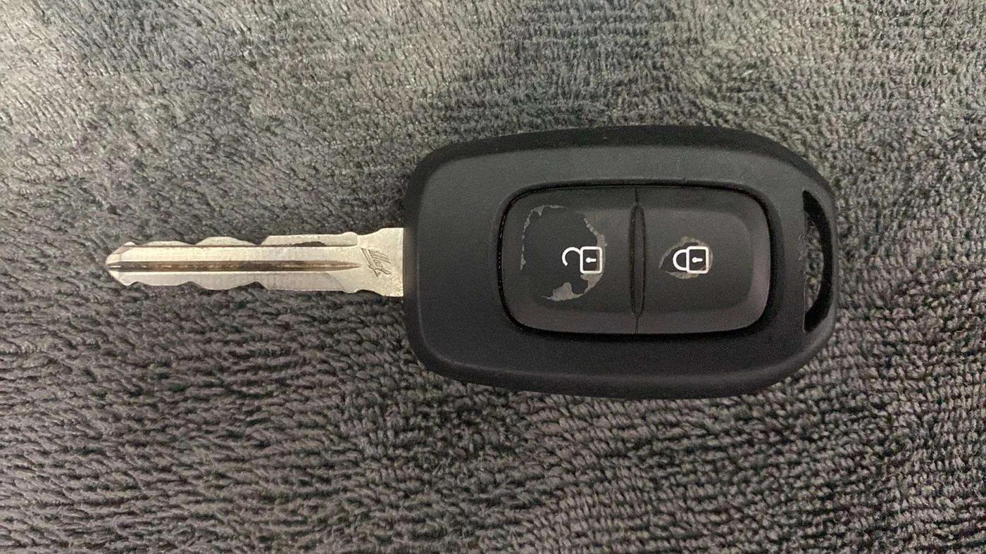 2023 Nissan MAGNITE XL AMT EZ Shift, Petrol, Automatic, 17,388 km, Key Close Up
