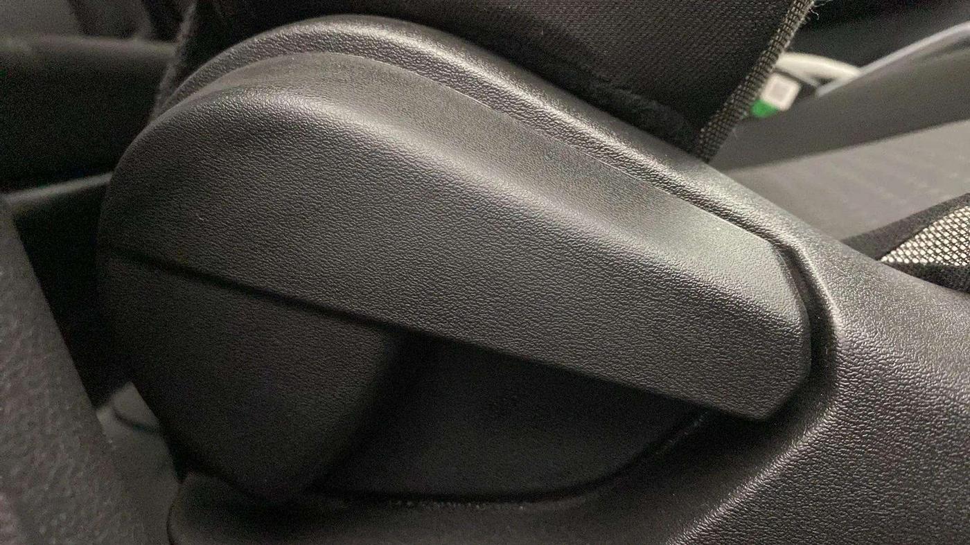 2023 Nissan MAGNITE XL AMT EZ Shift, Petrol, Automatic, 17,388 km, Driver Side Adjustment Panel