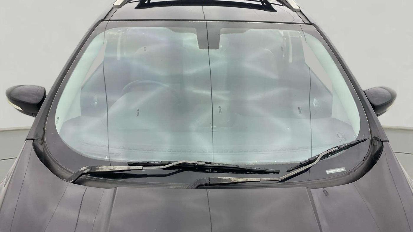 2018 Ford Ecosport TITANIUM + 1.5L PETROL AT, Petrol, Automatic, 70,133 km, Front Windshield
