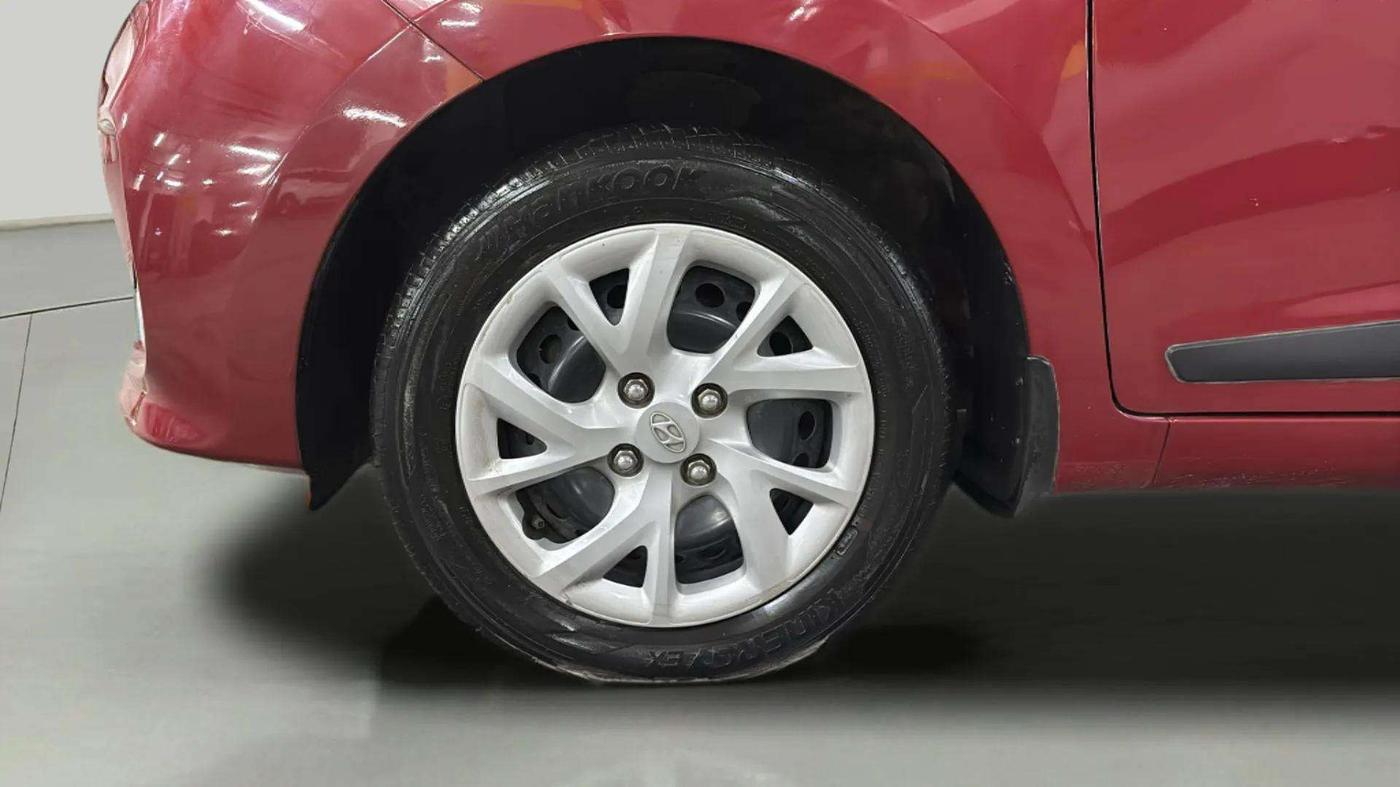 2019 Hyundai Grand i10 SPORTZ 1.2 KAPPA VTVT, Petrol, Manual, 37,720 km, Left Front Wheel