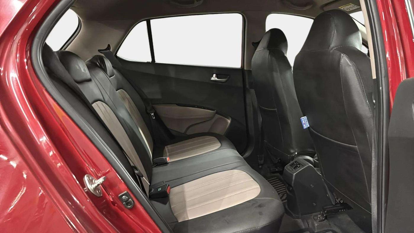 2019 Hyundai Grand i10 SPORTZ 1.2 KAPPA VTVT, Petrol, Manual, 37,720 km, Right Side Rear Door Cabin