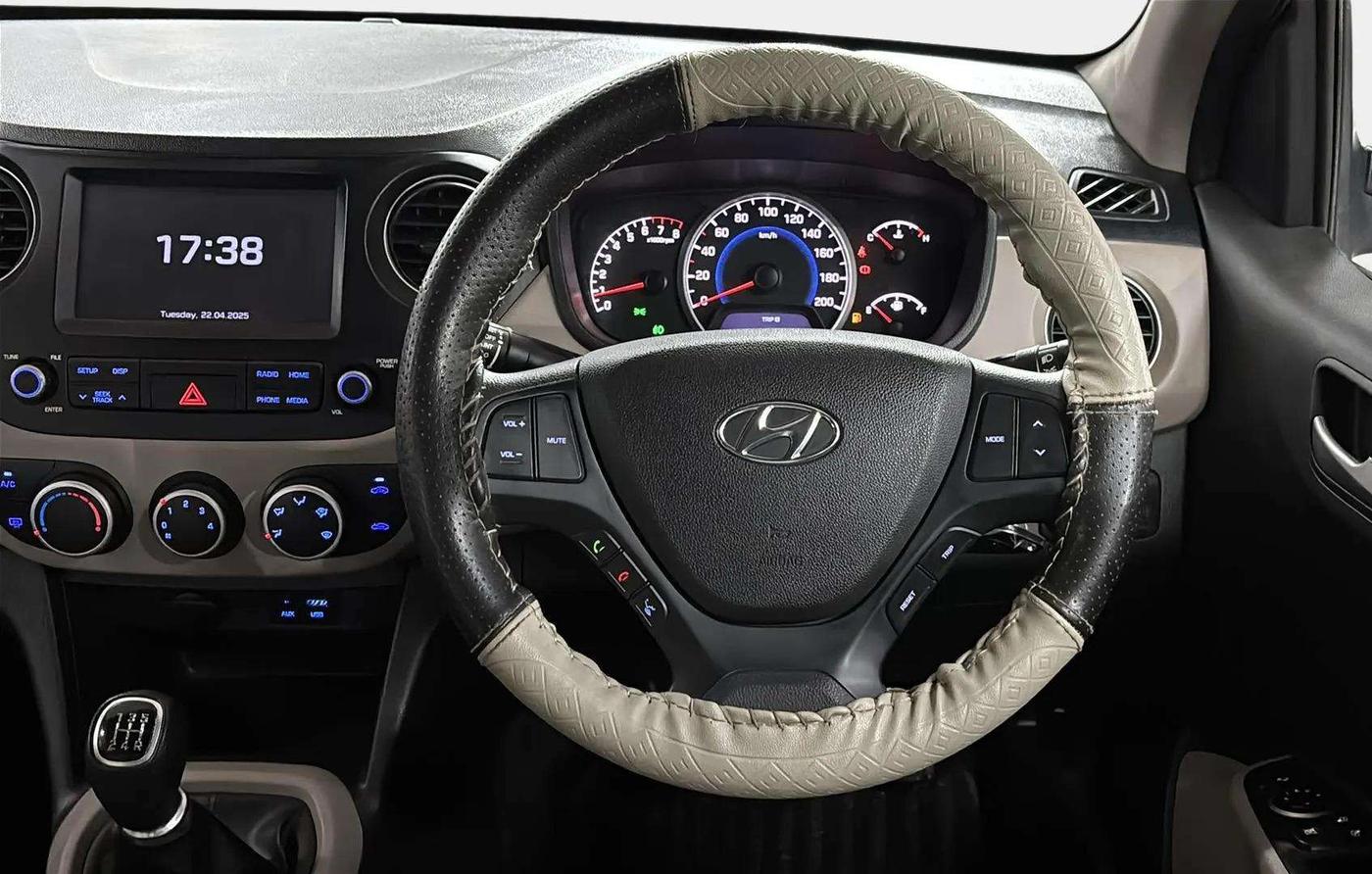2019 Hyundai Grand i10 SPORTZ 1.2 KAPPA VTVT, Petrol, Manual, 37,720 km, Steering Wheel Close Up