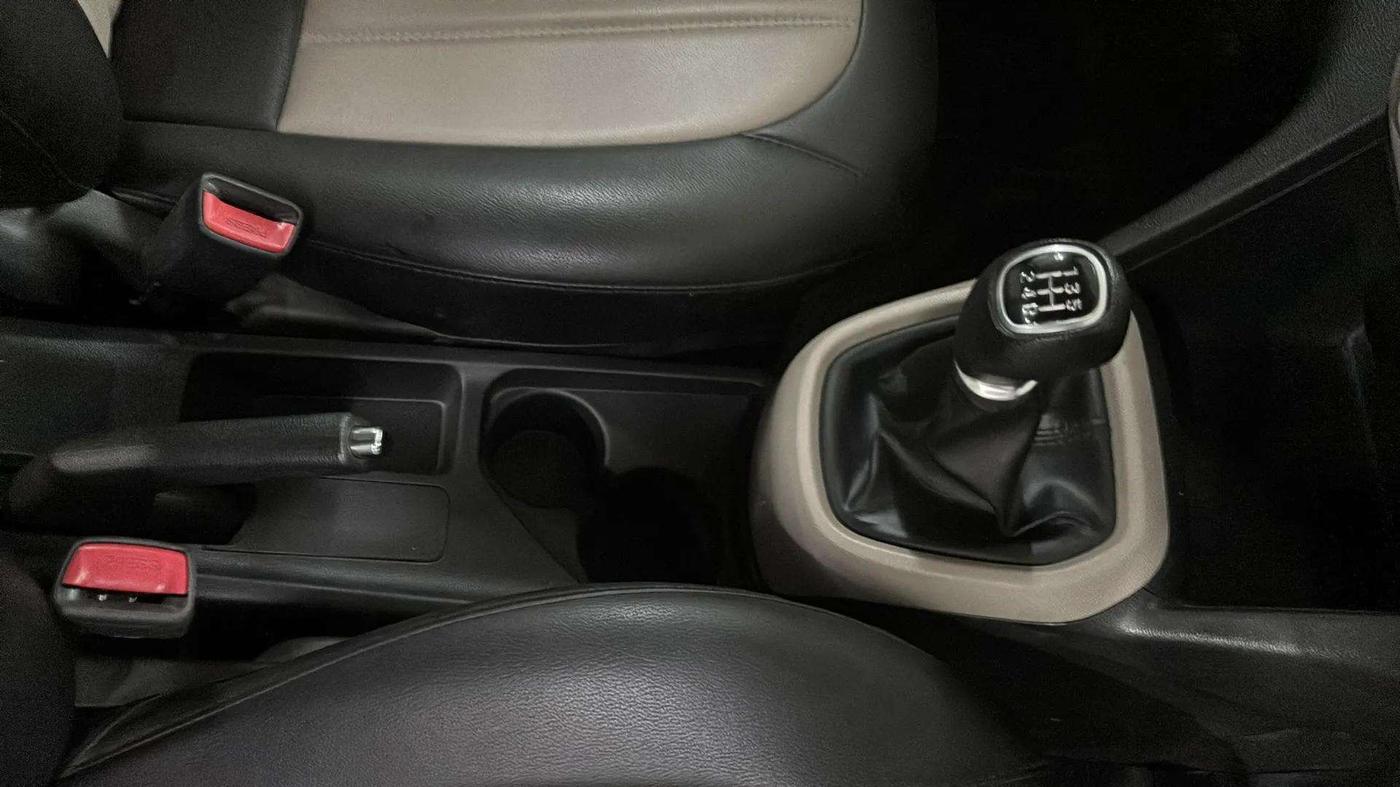 2019 Hyundai Grand i10 SPORTZ 1.2 KAPPA VTVT, Petrol, Manual, 37,720 km, Gear Lever