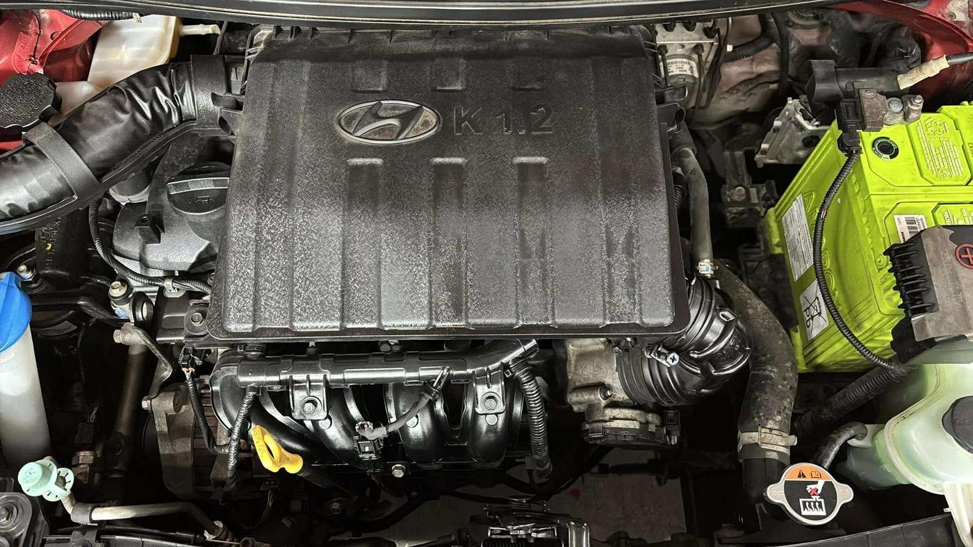 2019 Hyundai Grand i10 SPORTZ 1.2 KAPPA VTVT, Petrol, Manual, 37,720 km, Engine View