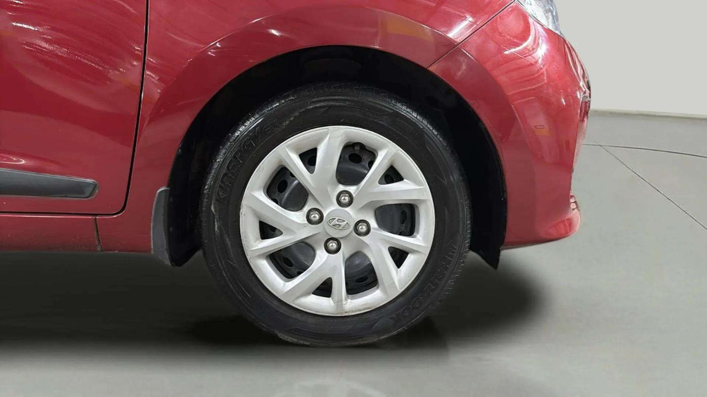 2019 Hyundai Grand i10 SPORTZ 1.2 KAPPA VTVT, Petrol, Manual, 37,720 km, Right Front Wheel
