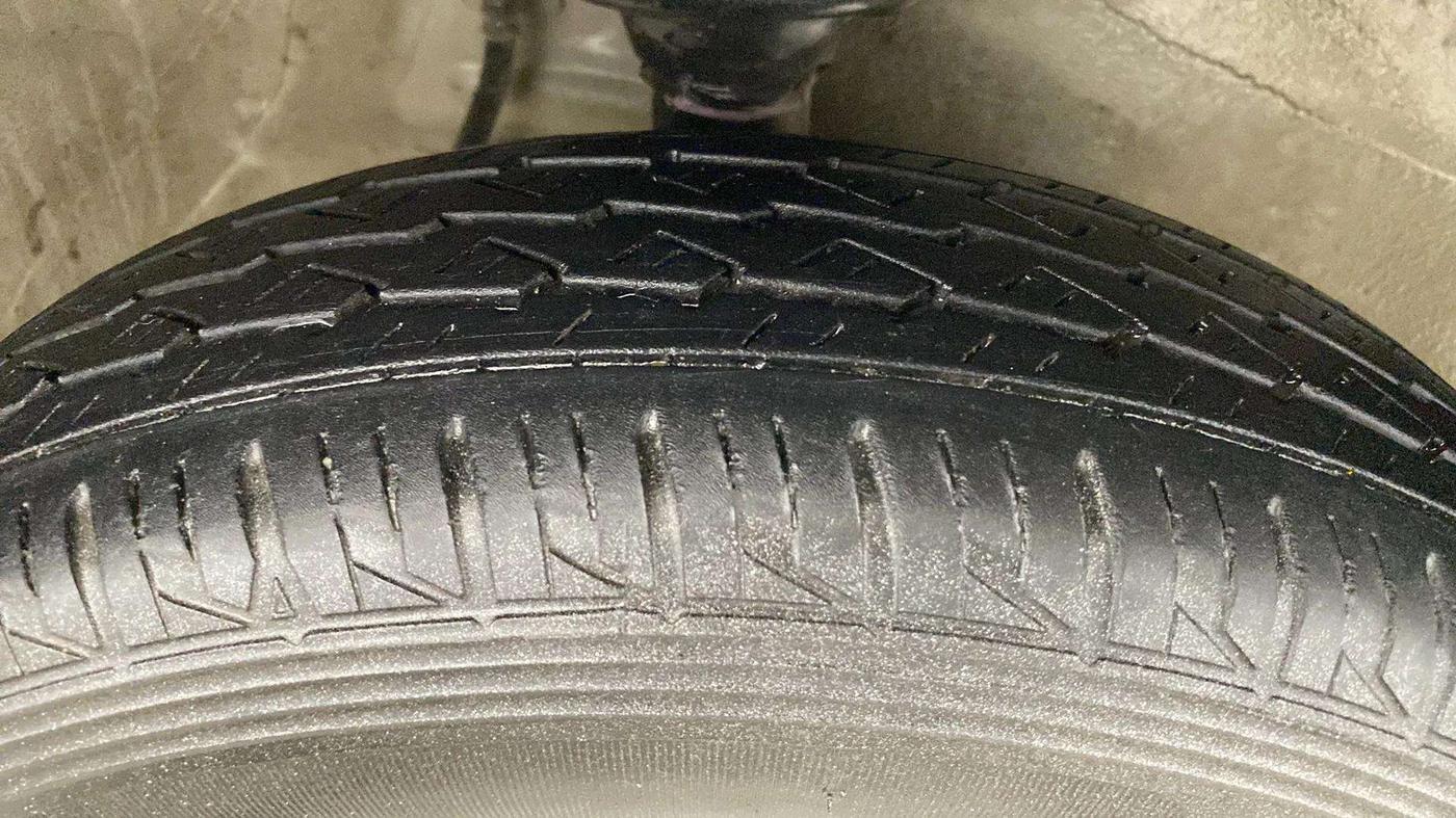 2015 Maruti Alto 800 LXI, Petrol, Manual, 22,613 km, Right Front Tyre Tread