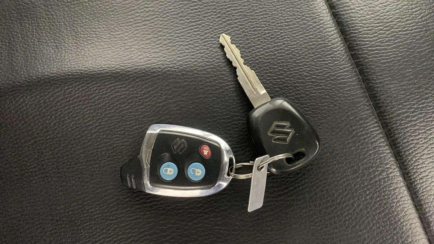 2013 Maruti Wagon R 1.0 LXI CNG, CNG, Manual, 42,558 km, Key Close Up