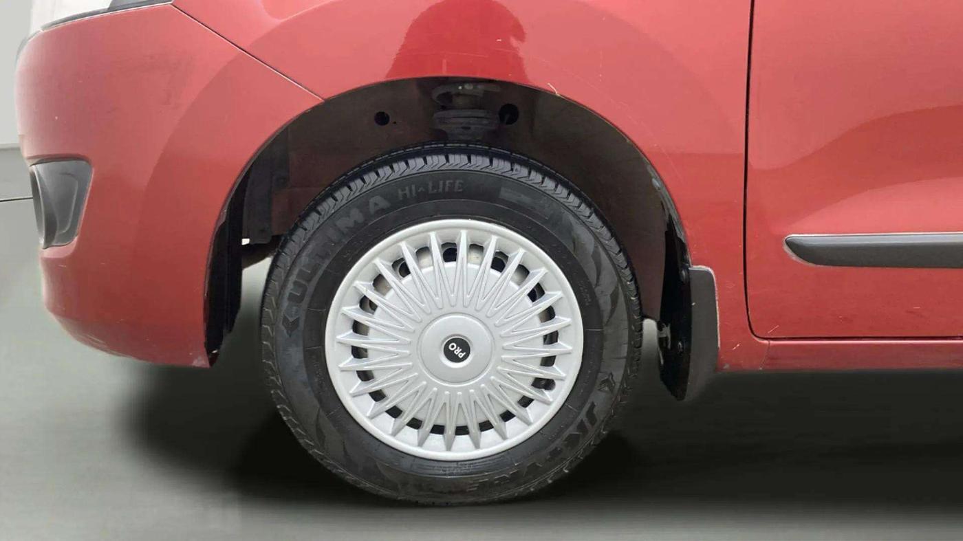 2013 Maruti Wagon R 1.0 LXI CNG, CNG, Manual, 42,558 km, Left Front Wheel