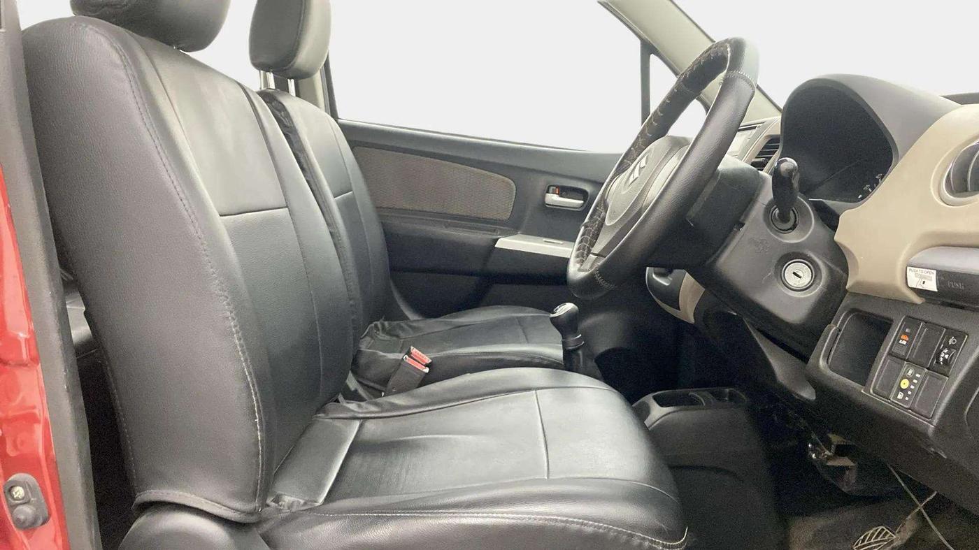 2013 Maruti Wagon R 1.0 LXI CNG, CNG, Manual, 42,558 km, Right Side Front Door Cabin