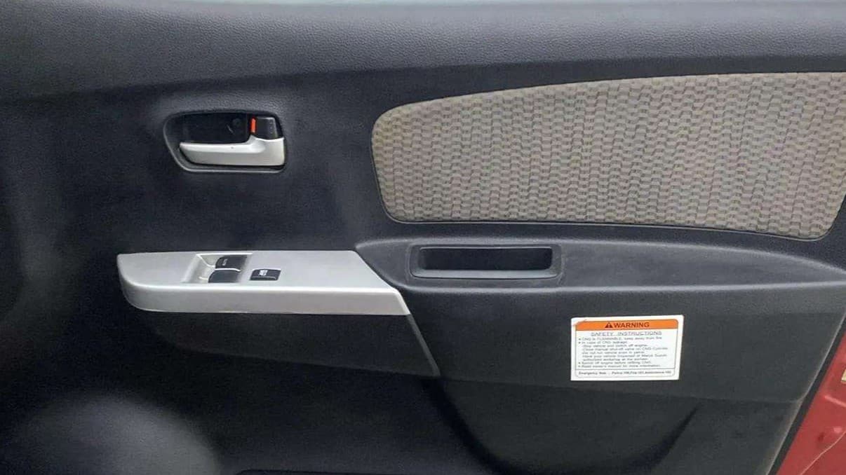 2013 Maruti Wagon R 1.0 LXI CNG, CNG, Manual, 42,558 km, Driver Side Door Panels Control