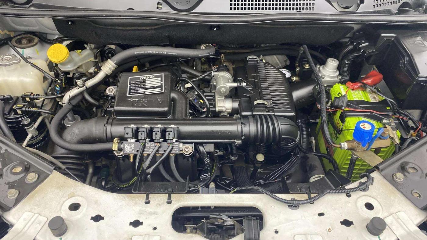 2021 Nissan MAGNITE XE, CNG, Manual, 25,130 km, Engine View