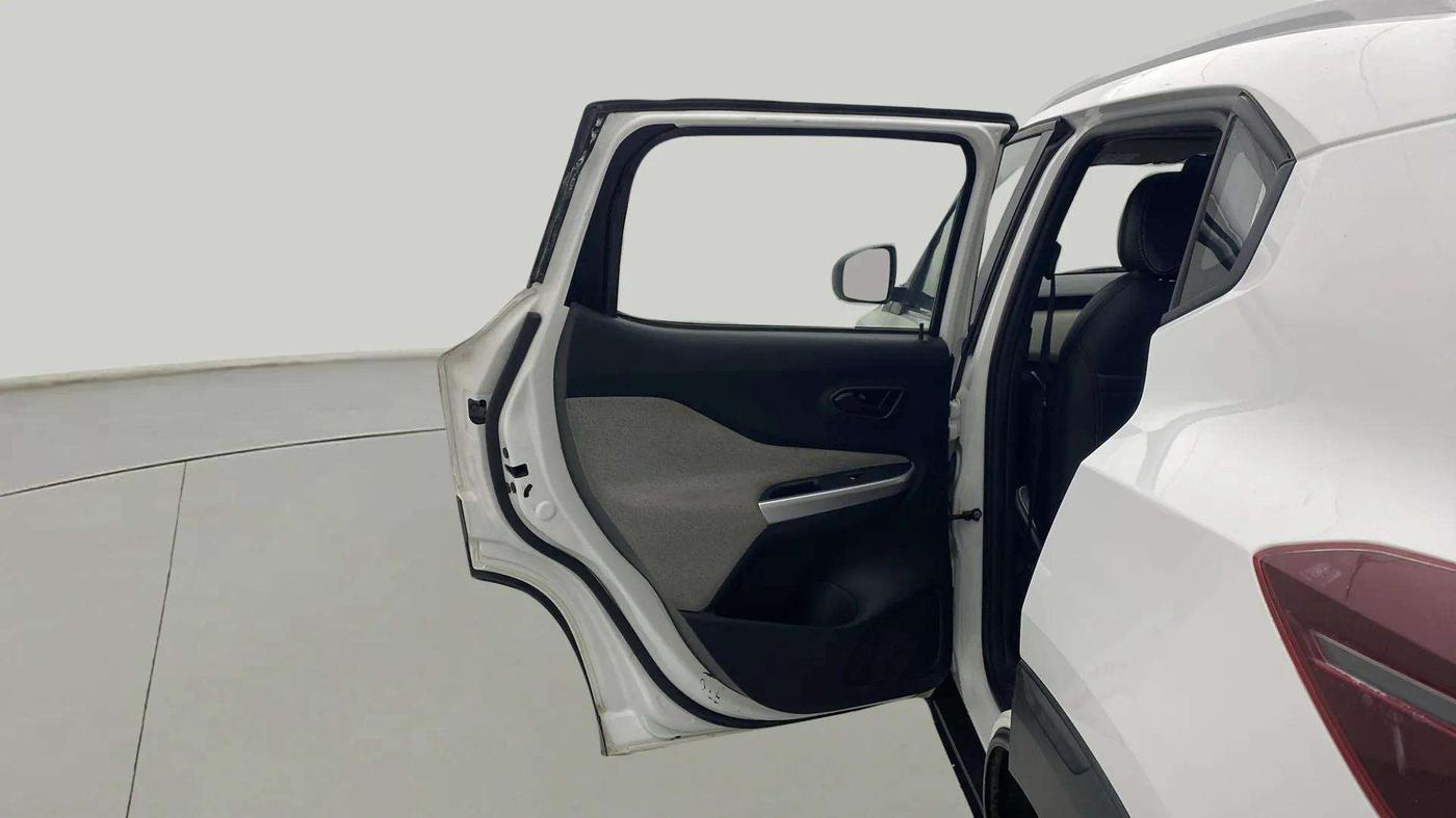 2021 Nissan MAGNITE XE, CNG, Manual, 25,130 km, LHS Rear Door