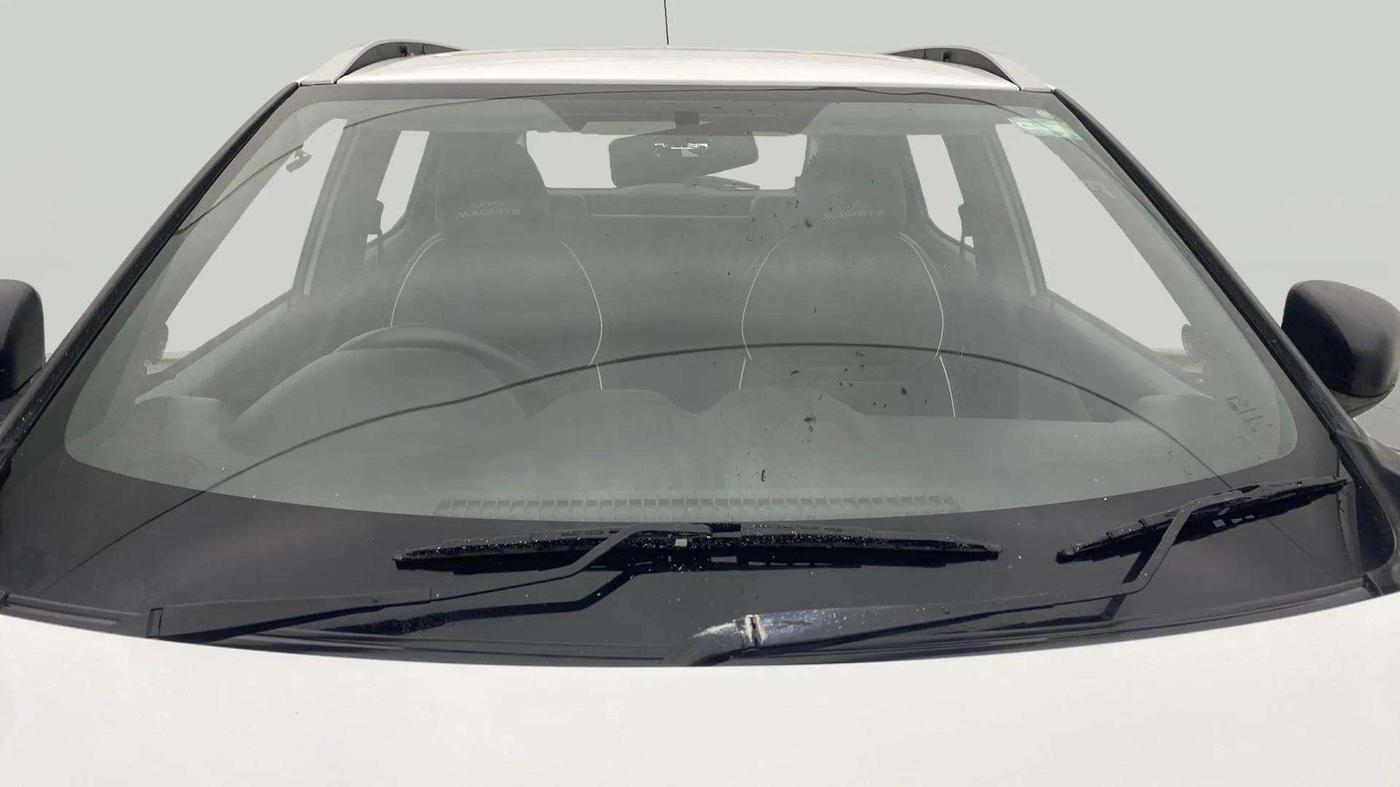 2021 Nissan MAGNITE XE, CNG, Manual, 25,130 km, Front Windshield