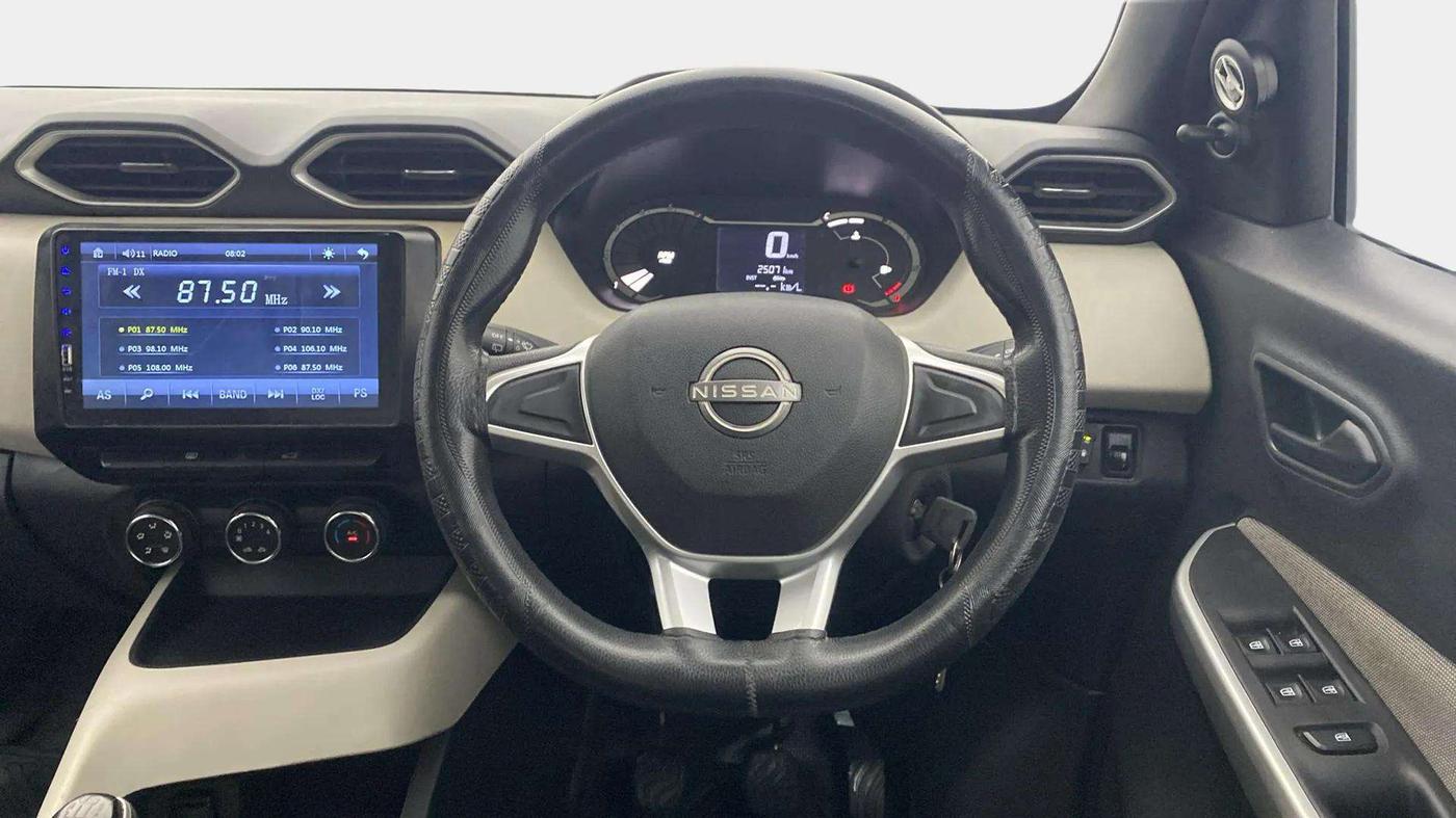 2021 Nissan MAGNITE XE, CNG, Manual, 25,130 km, Steering Wheel Close Up