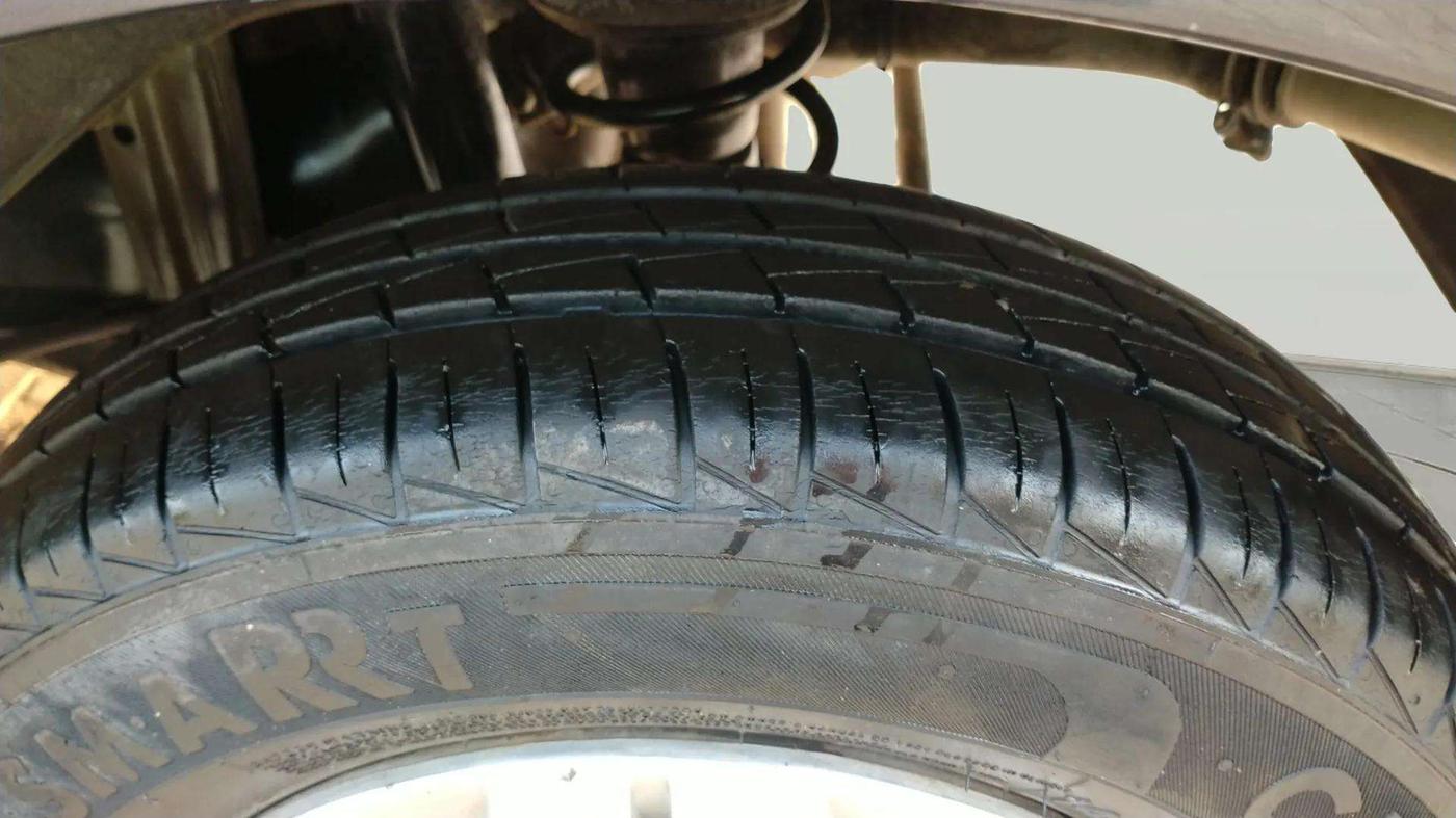 2020 Maruti Alto LXI, Petrol, Manual, 13,948 km, Left Rear Tyre Tread