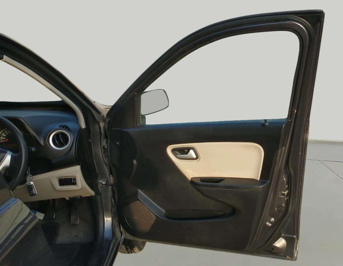 2020 Maruti Alto LXI, Petrol, Manual, 13,948 km, RHS Front Door