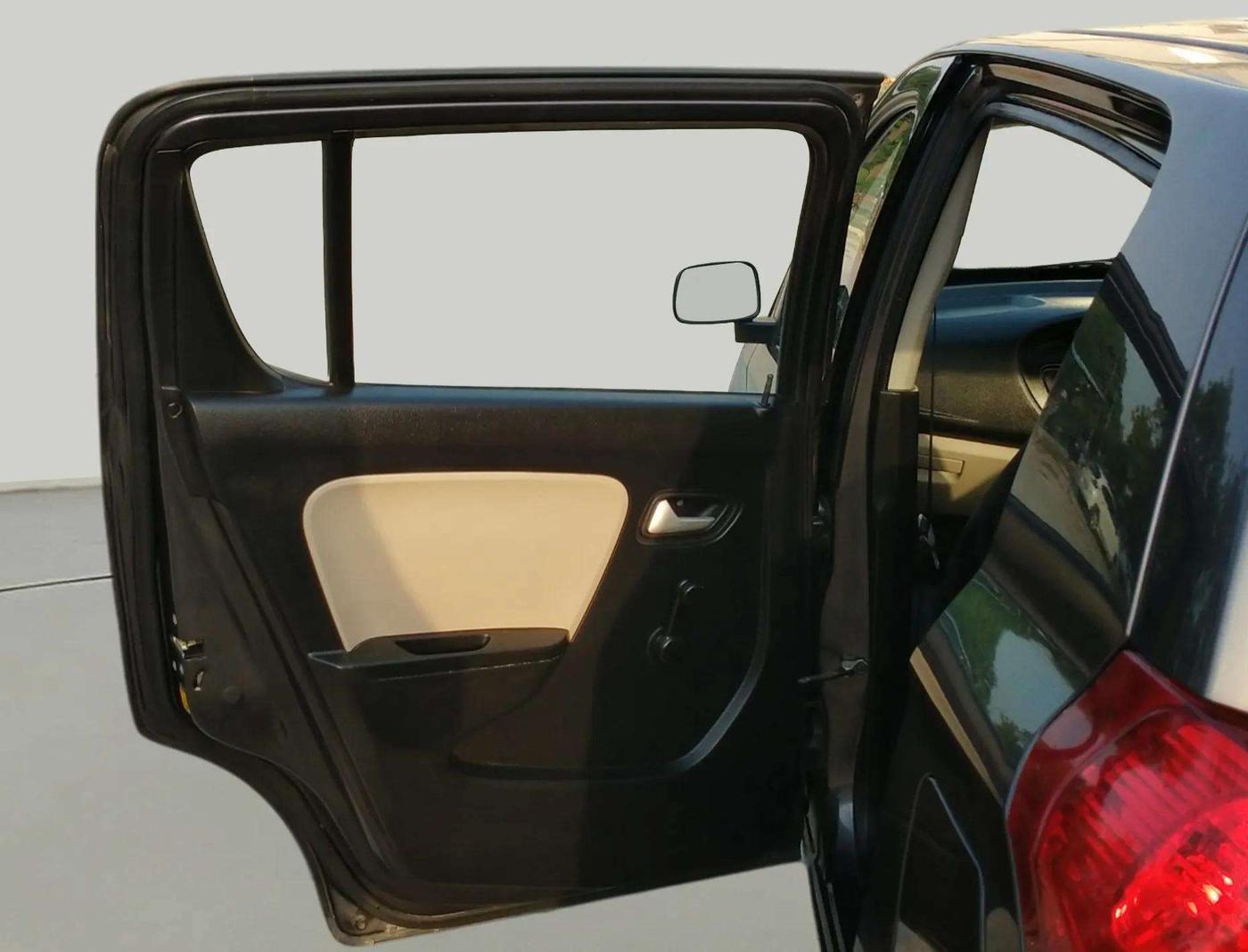 2020 Maruti Alto LXI, Petrol, Manual, 13,948 km, LHS Rear Door